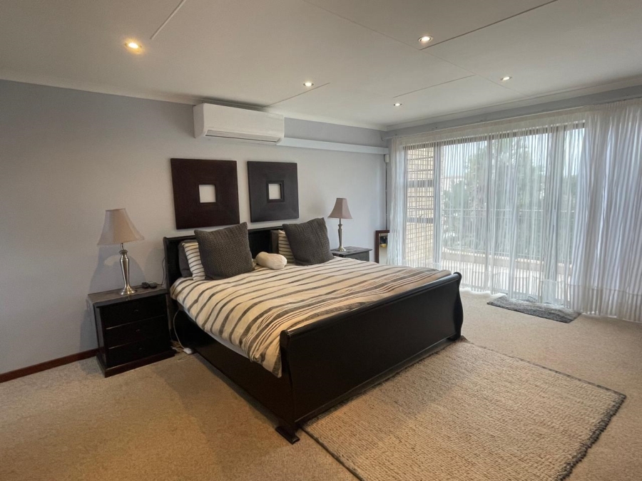 To Let 5 Bedroom Property for Rent in Diaz Beach Western Cape
